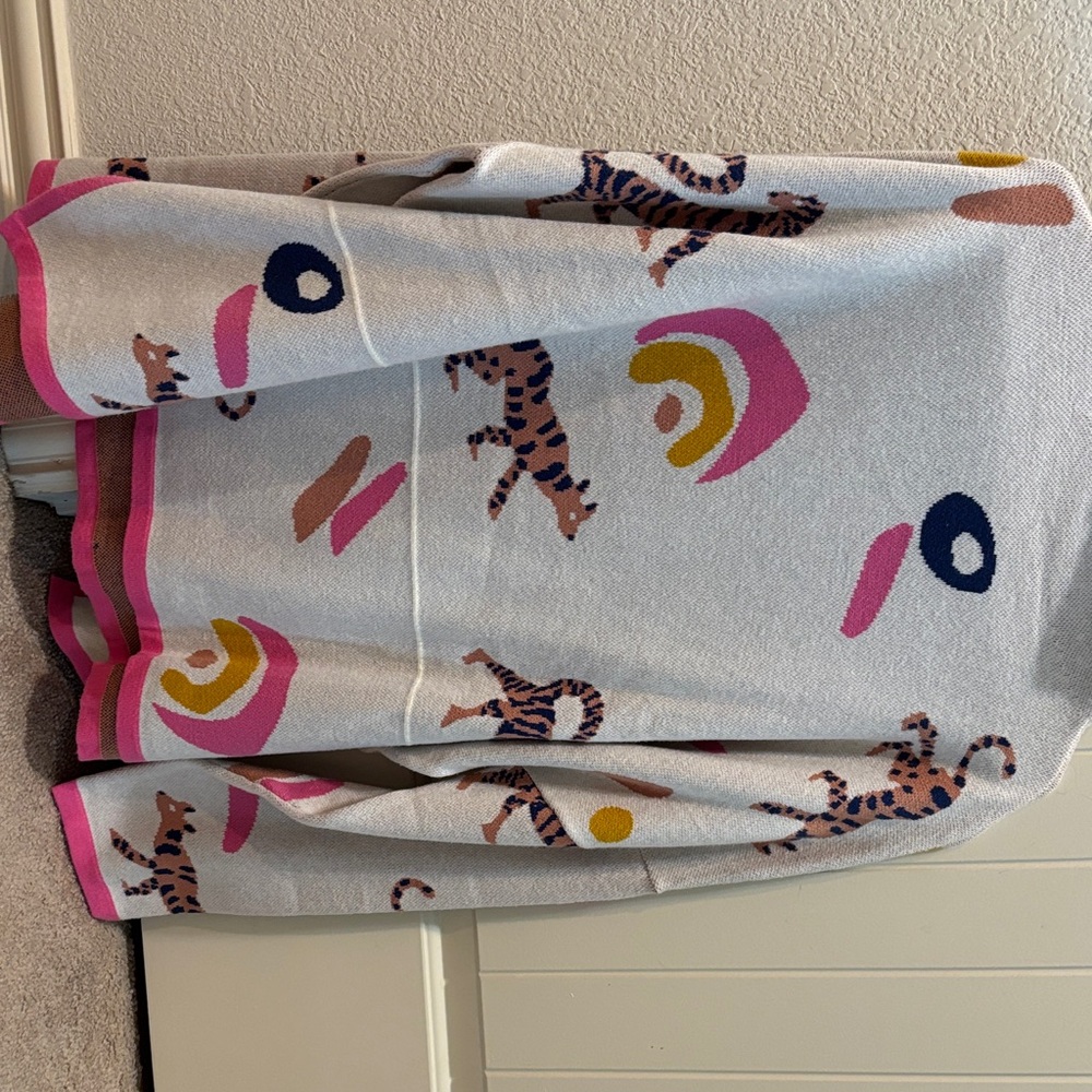 THML Women's Robe with Pink and Blue Animal Print